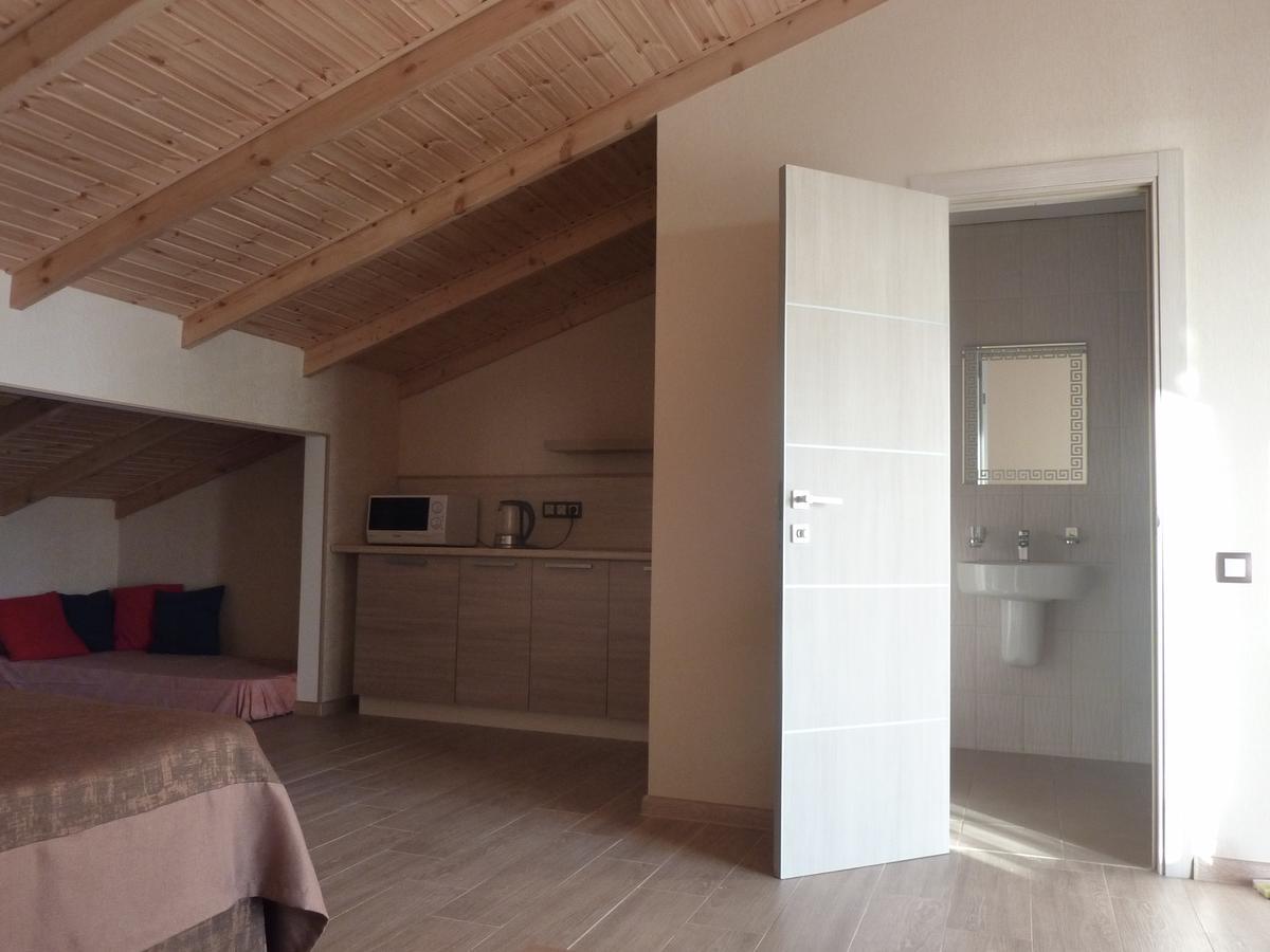 Guest House Letto Гагра Екстер'єр фото