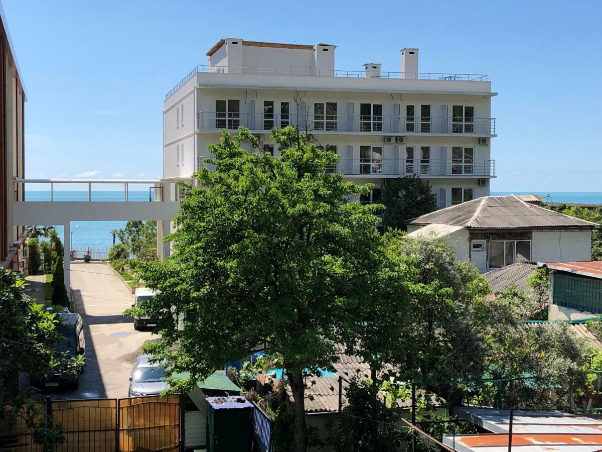 Guest House Letto Гагра Екстер'єр фото